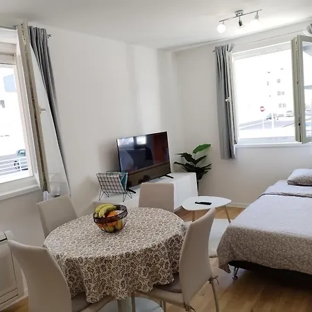 Апартаменты Adriana