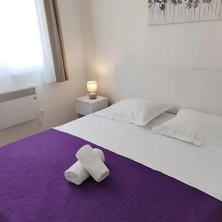 Апартаменты Adriana Задар